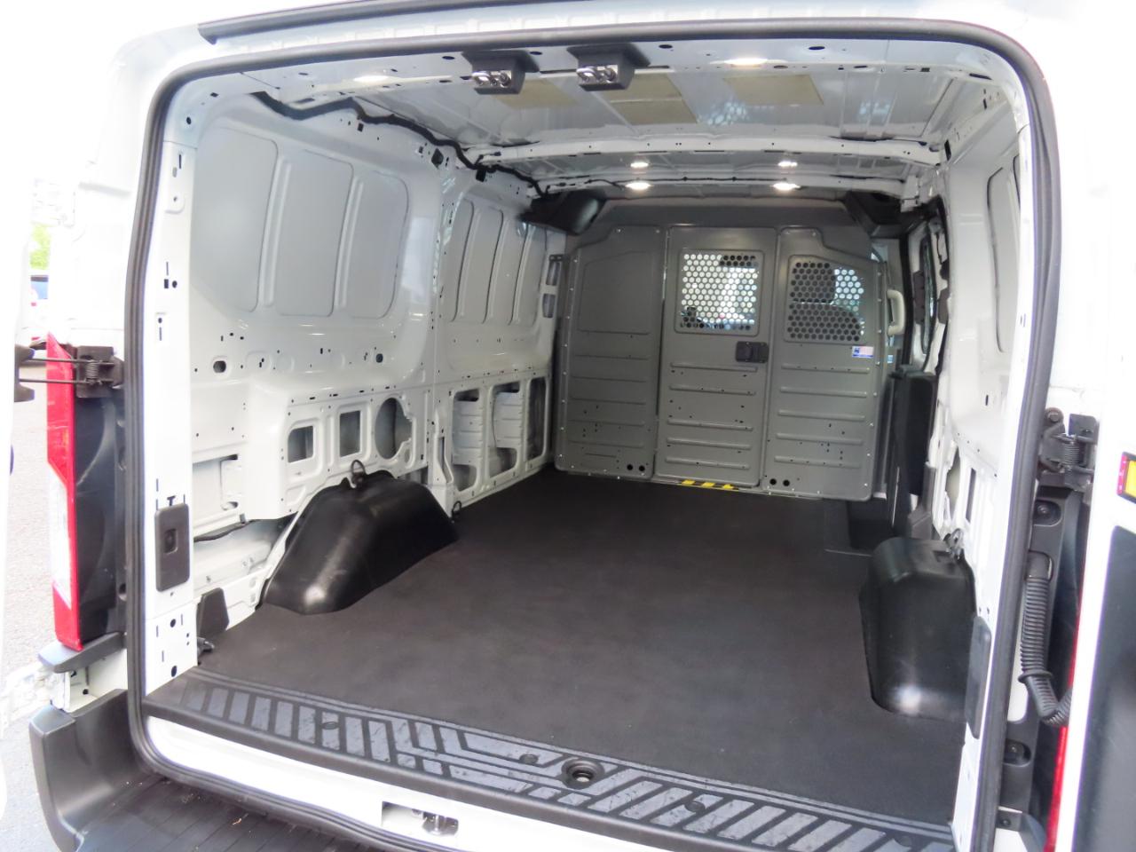 Ford Transit Van T-250 130" Low Rf 9000 GVWR Swing-Out RH Dr 2018