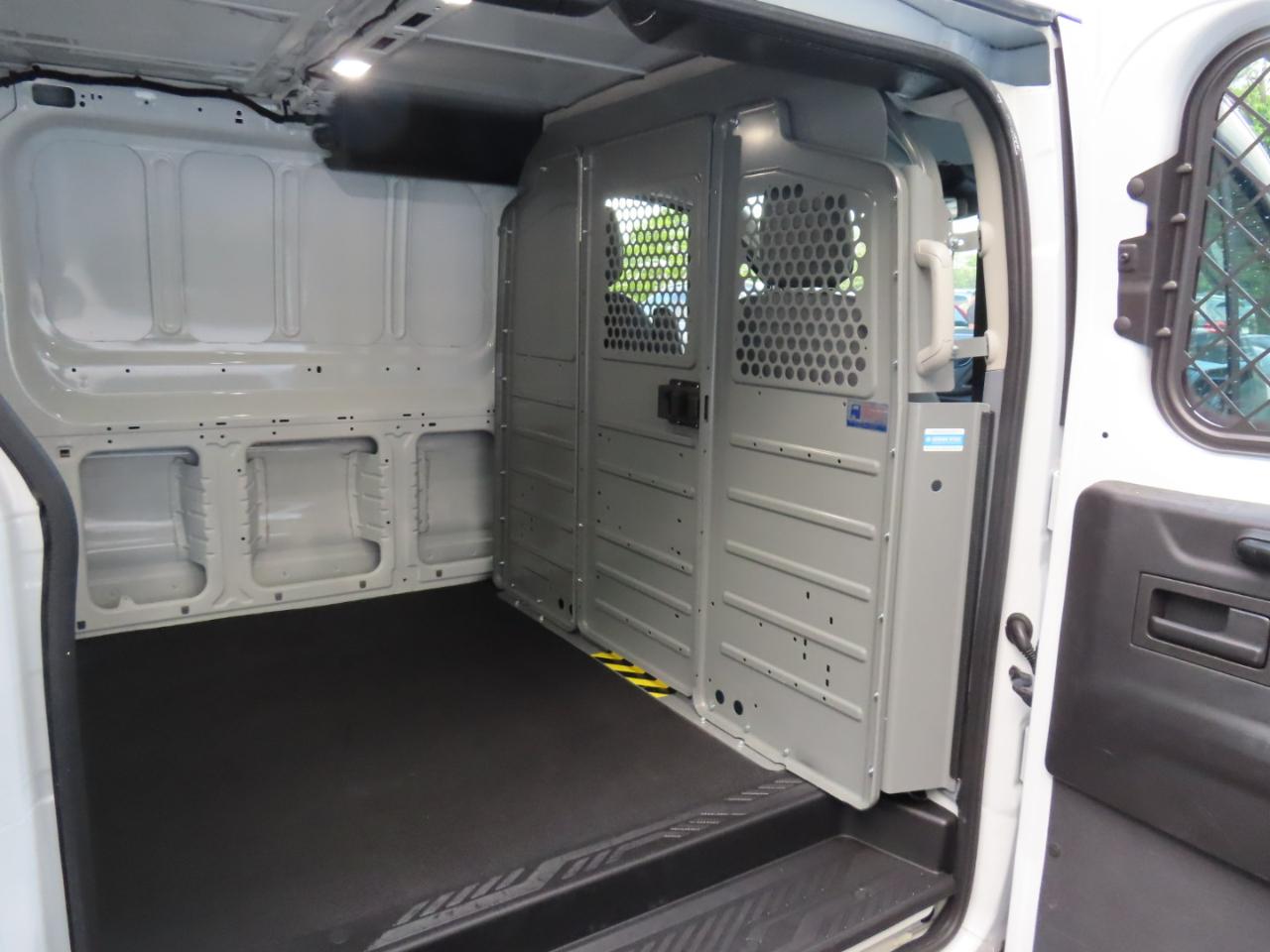 Ford Transit Van T-250 130" Low Rf 9000 GVWR Swing-Out RH Dr 2018