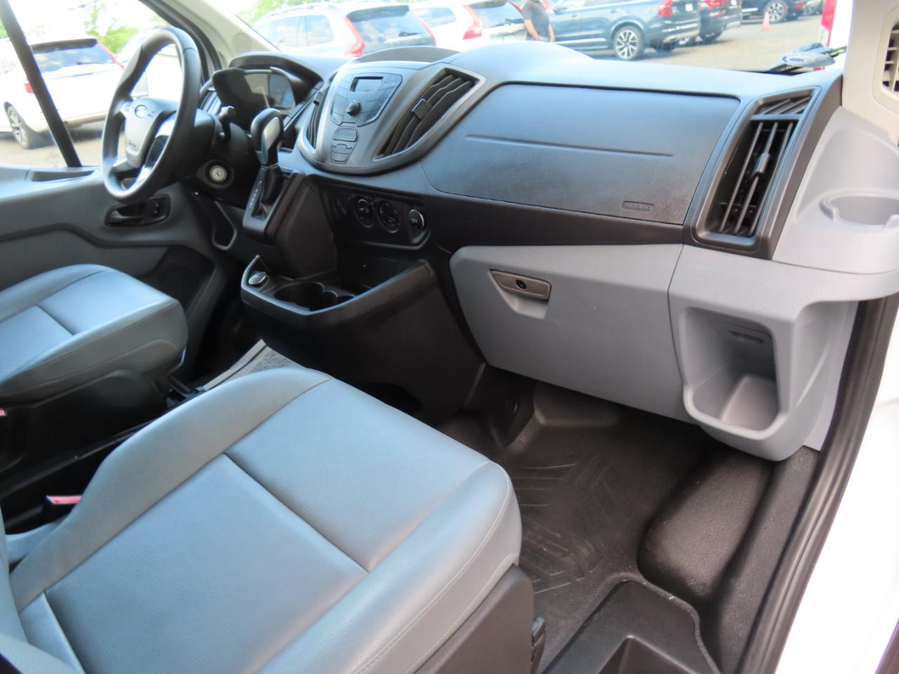 Ford Transit Van T-250 130" Low Rf 9000 GVWR Swing-Out RH Dr 2018