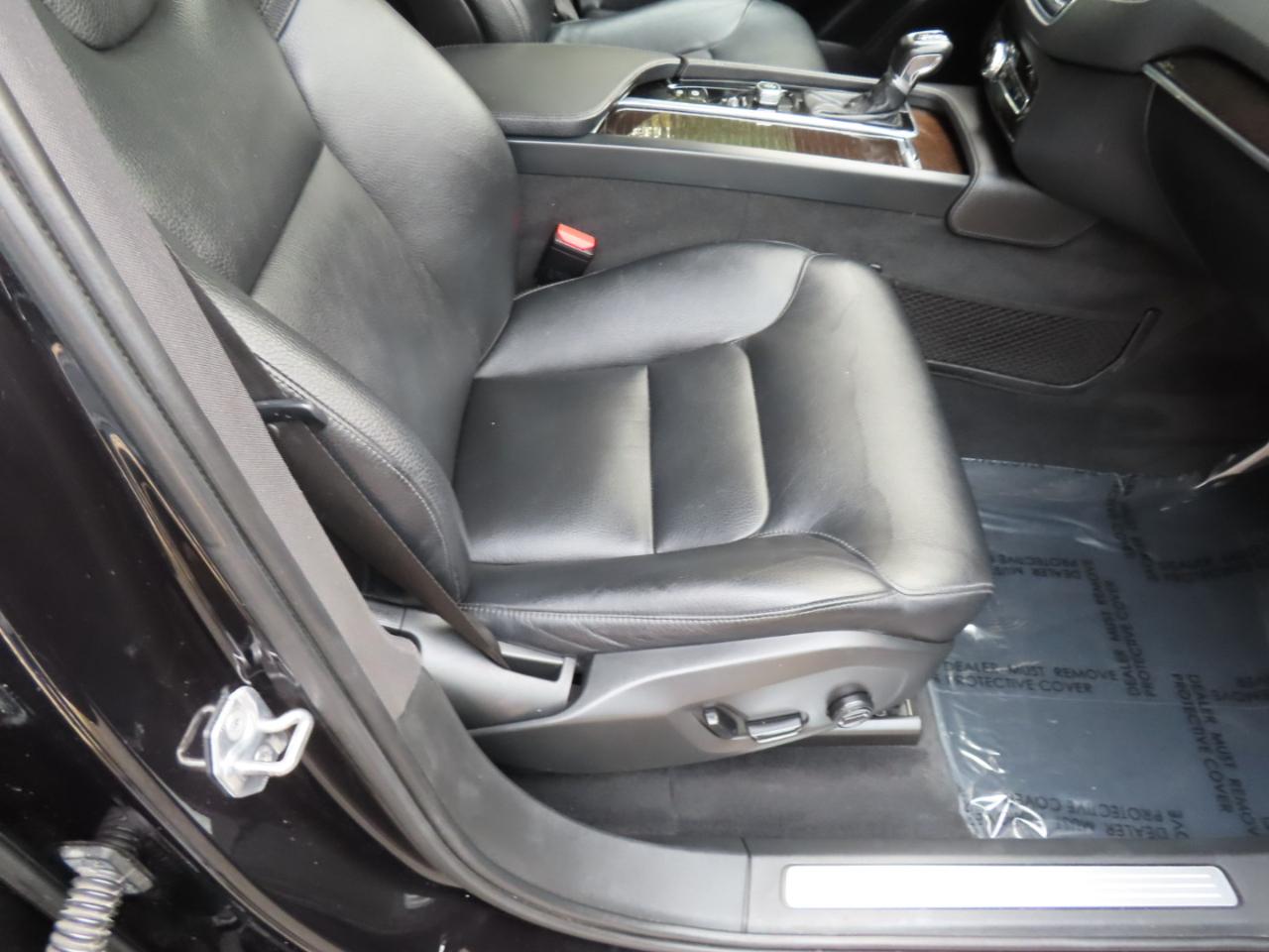 Volvo XC90 T6 AWD Momentum 2019