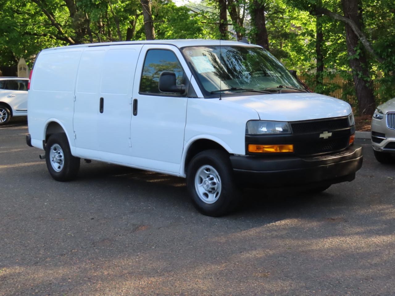 Chevrolet Express Cargo Van RWD 3500 135" 2018