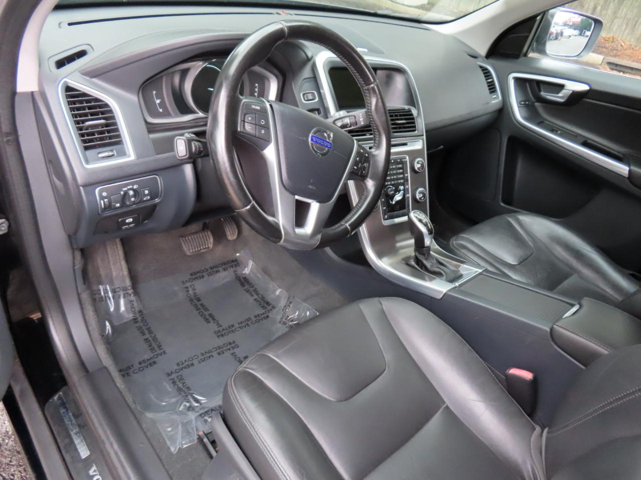 Volvo XC60 AWD 4dr 3.2L Platinum 2015