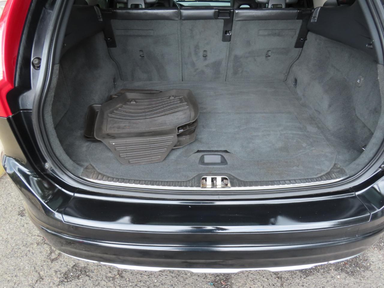 Volvo XC60 AWD 4dr 3.2L Platinum 2015