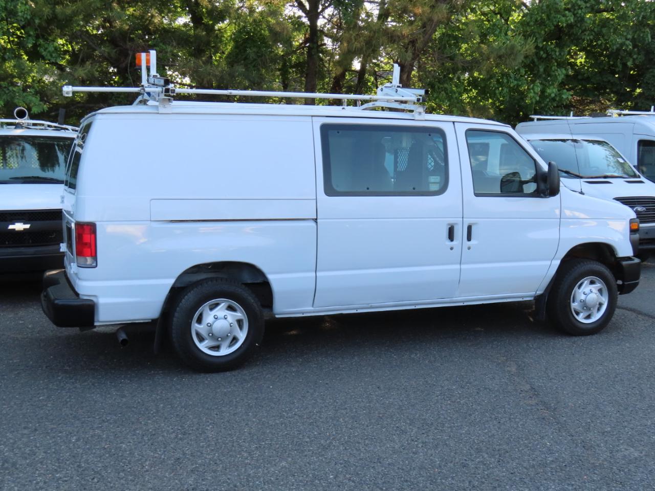 Ford Econoline Cargo Van E-150 2014