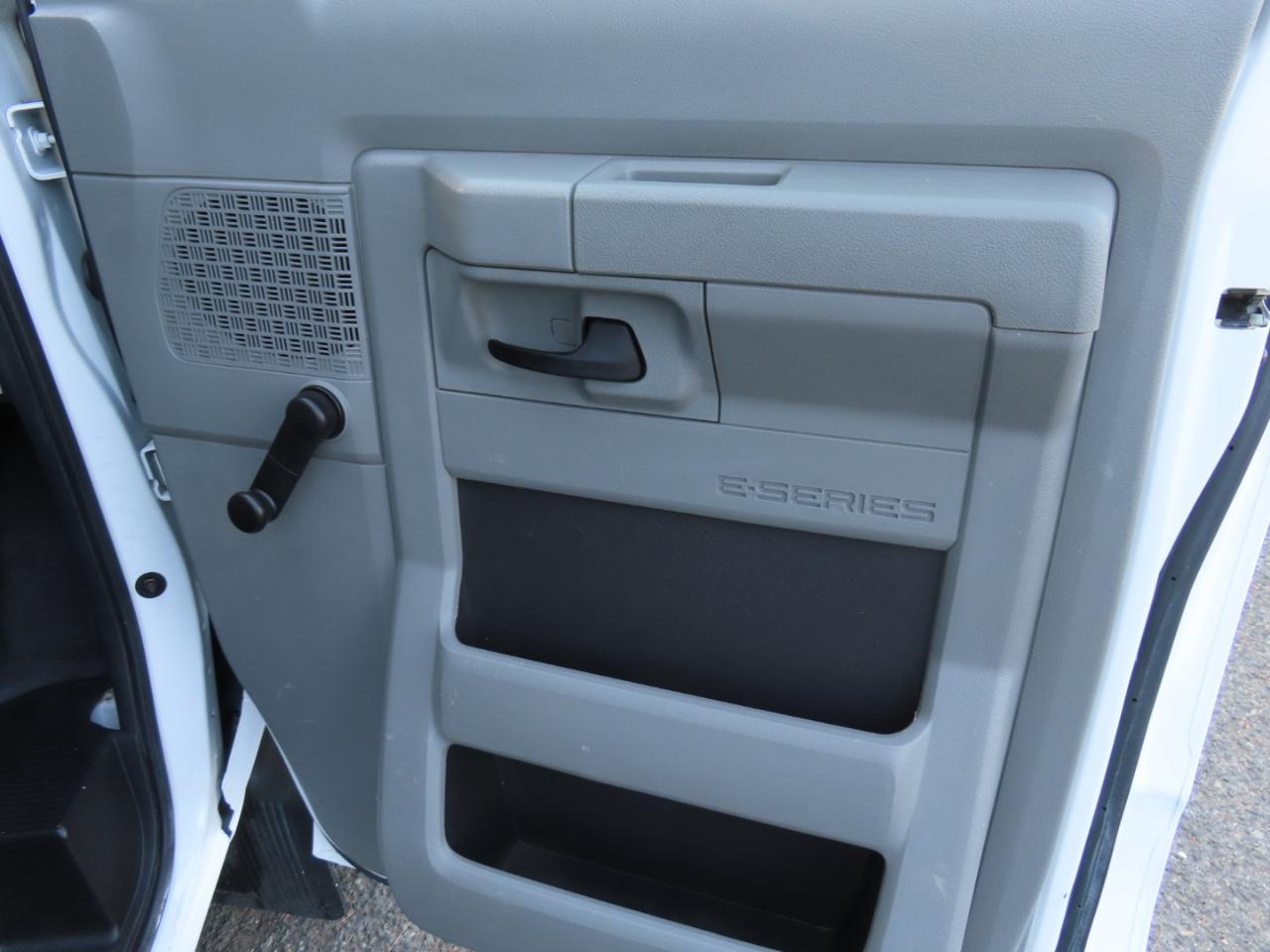 Ford Econoline Cargo Van E-150 2014