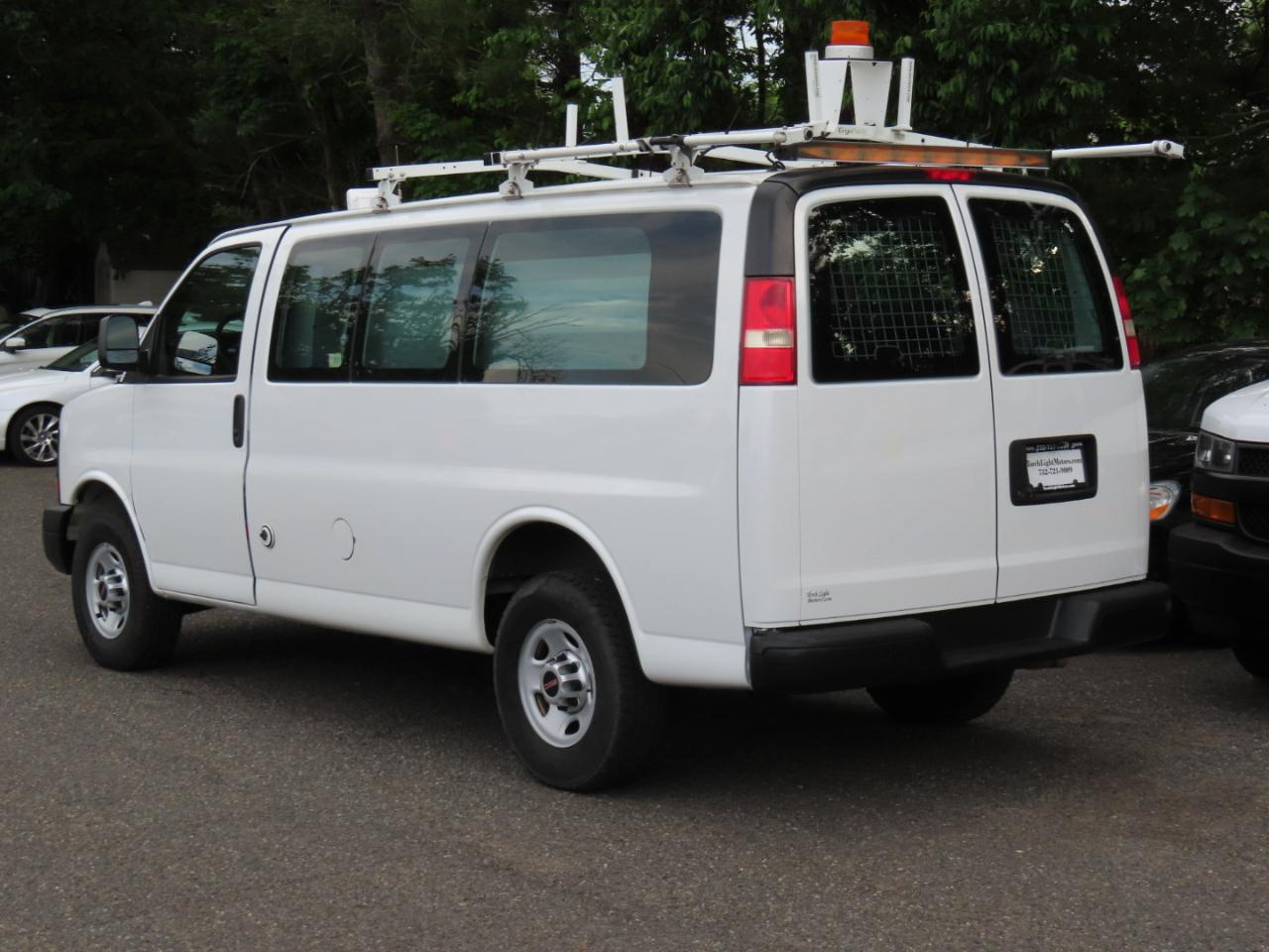 GMC Savana G3500 Cargo 2015