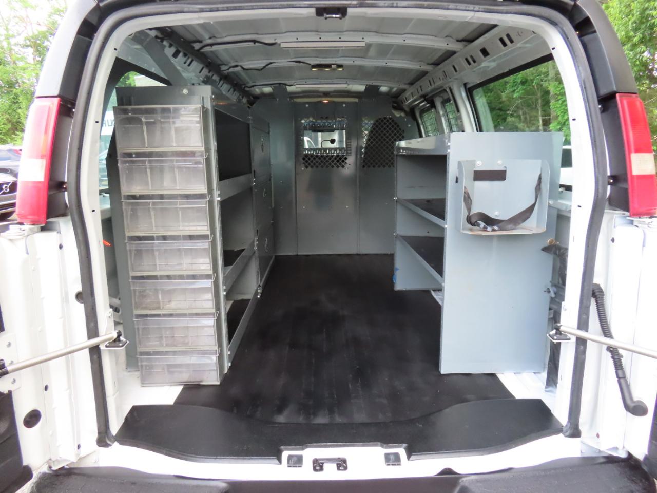 GMC Savana G3500 Cargo 2015