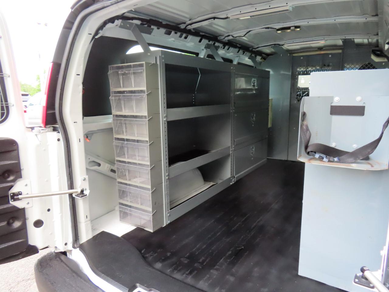 GMC Savana G3500 Cargo 2015