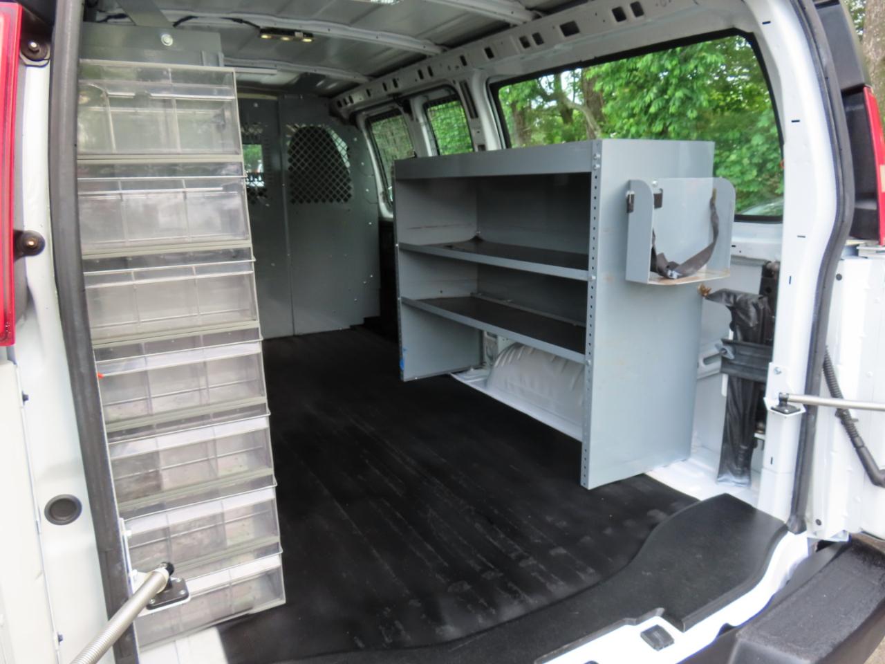 GMC Savana G3500 Cargo 2015