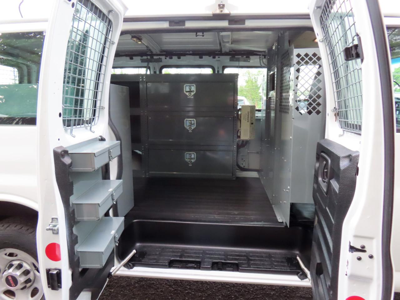 GMC Savana G3500 Cargo 2015