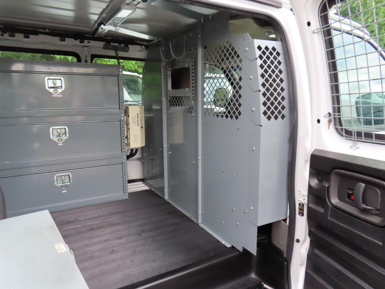 GMC Savana G3500 Cargo 2015