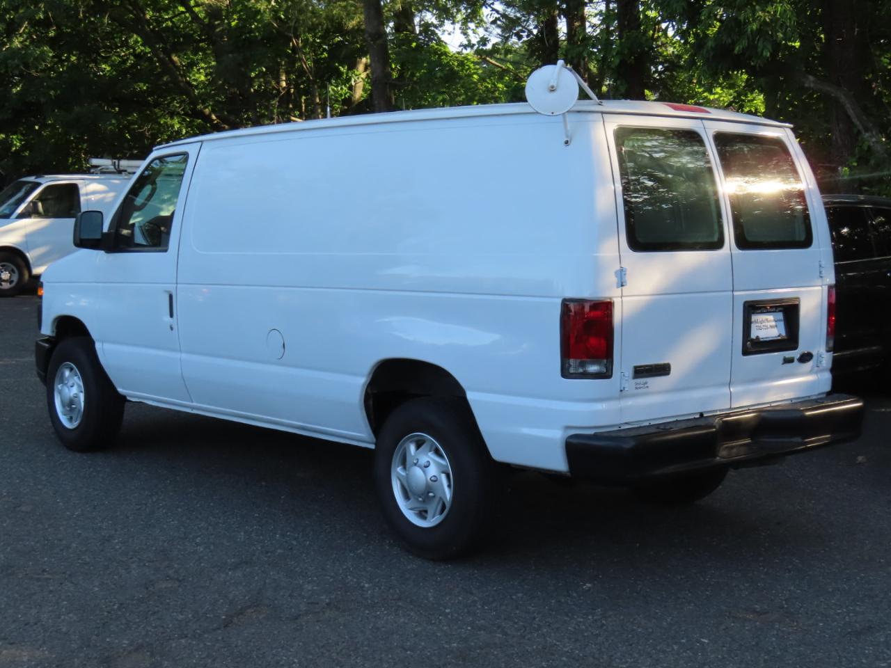 Ford Econoline E-250 2013