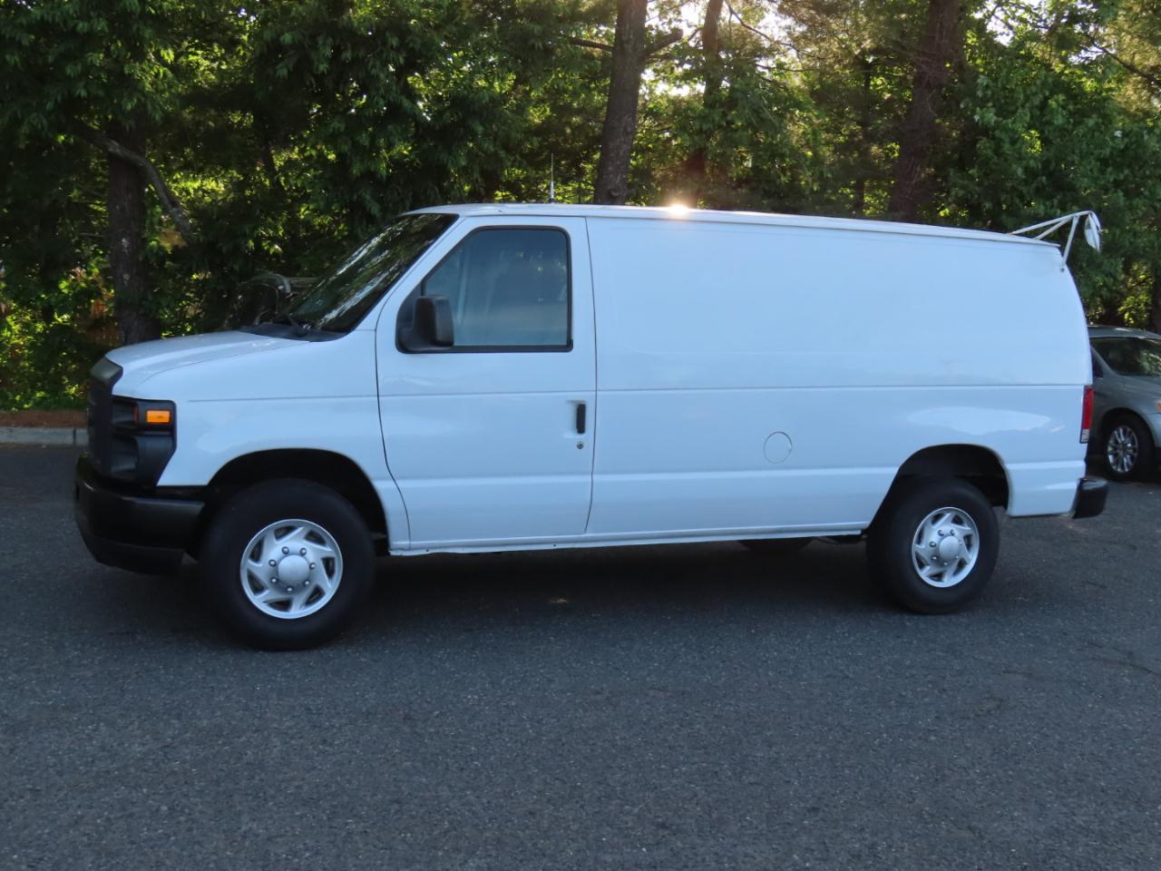 Ford Econoline E-250 2013