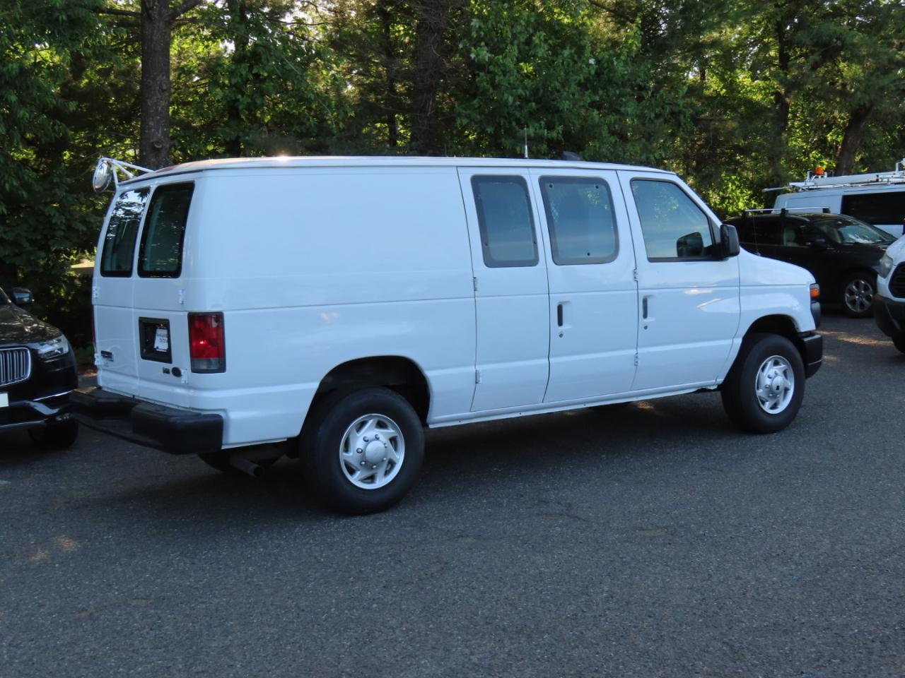 Ford Econoline E-250 2013