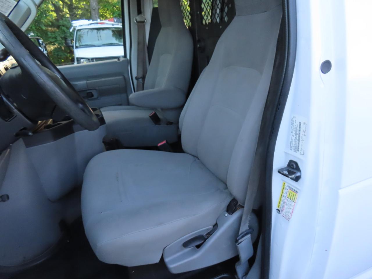Ford Econoline E-250 2013