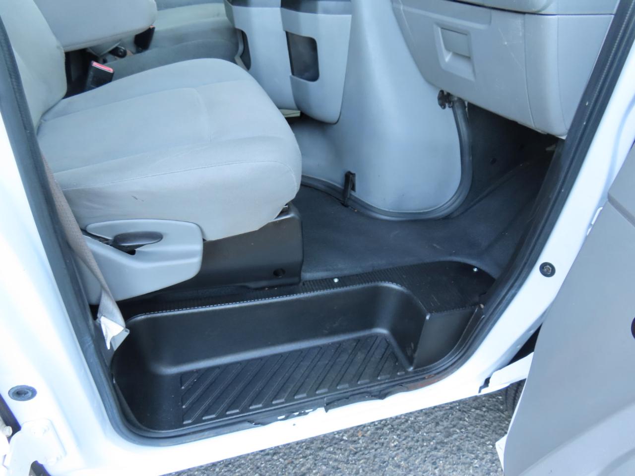 Ford Econoline E-250 2013