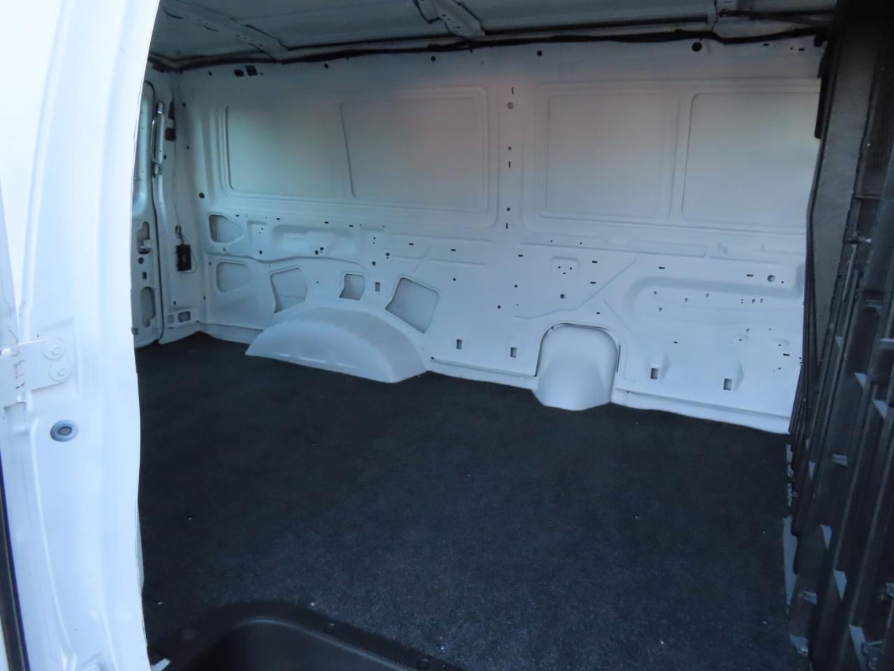 Ford Econoline E-250 2013