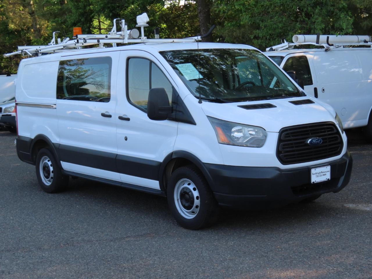 Ford Transit 150 Van Low Roof w/Sliding Pass. 130-in. WB 2015