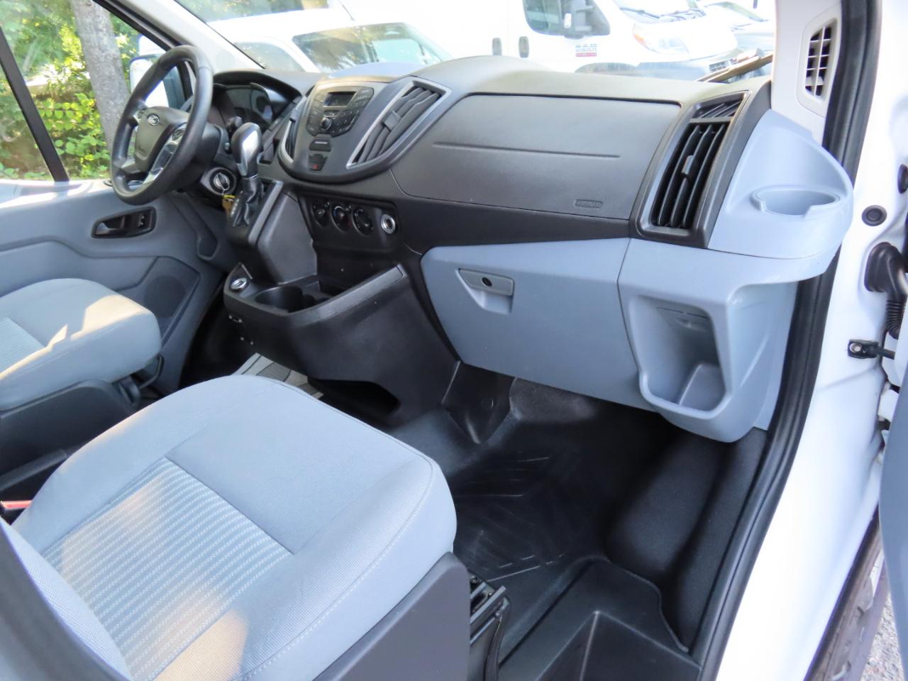 Ford Transit 150 Van Low Roof w/Sliding Pass. 130-in. WB 2019