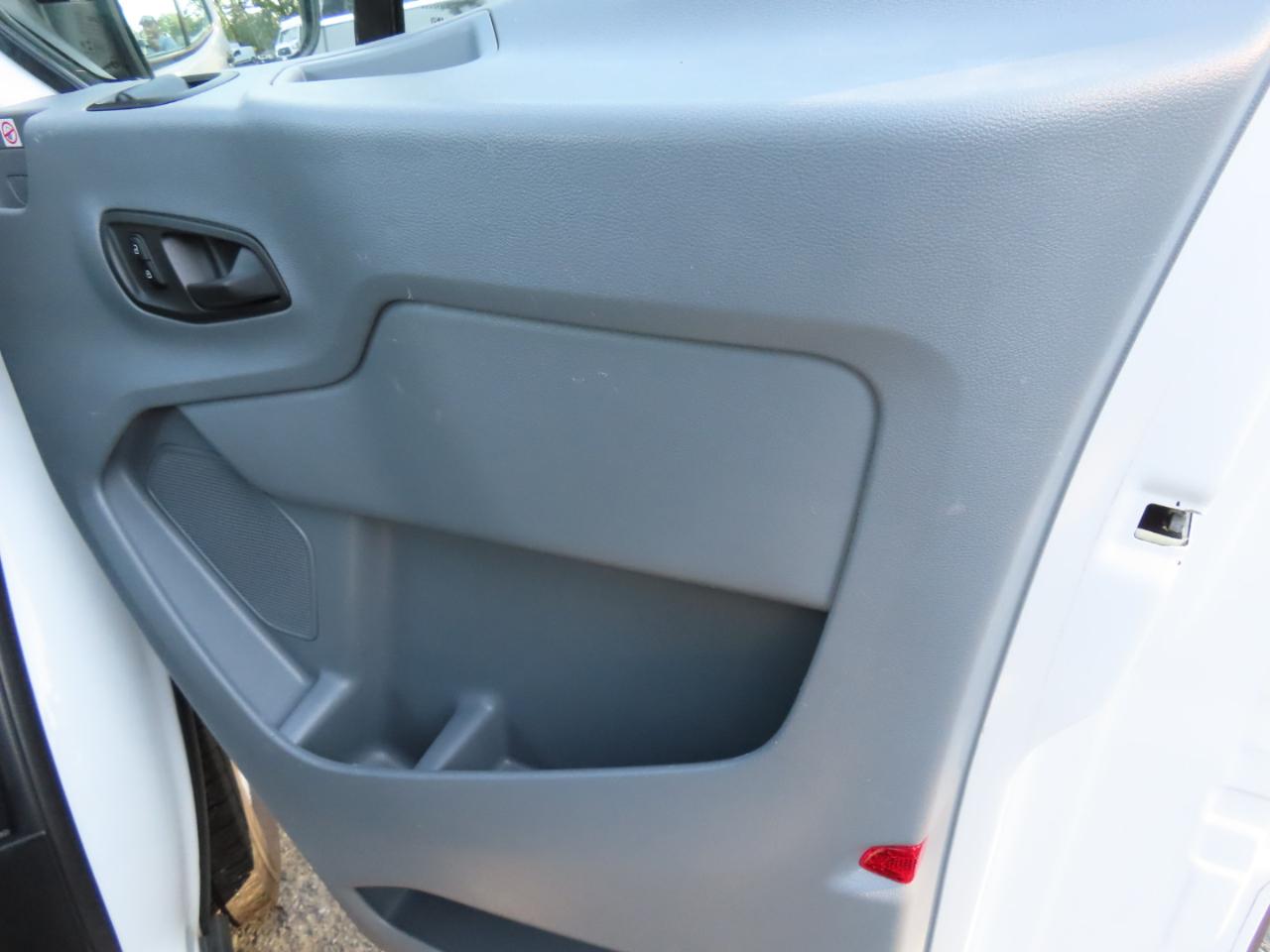 Ford Transit 150 Van Low Roof w/Sliding Pass. 130-in. WB 2019