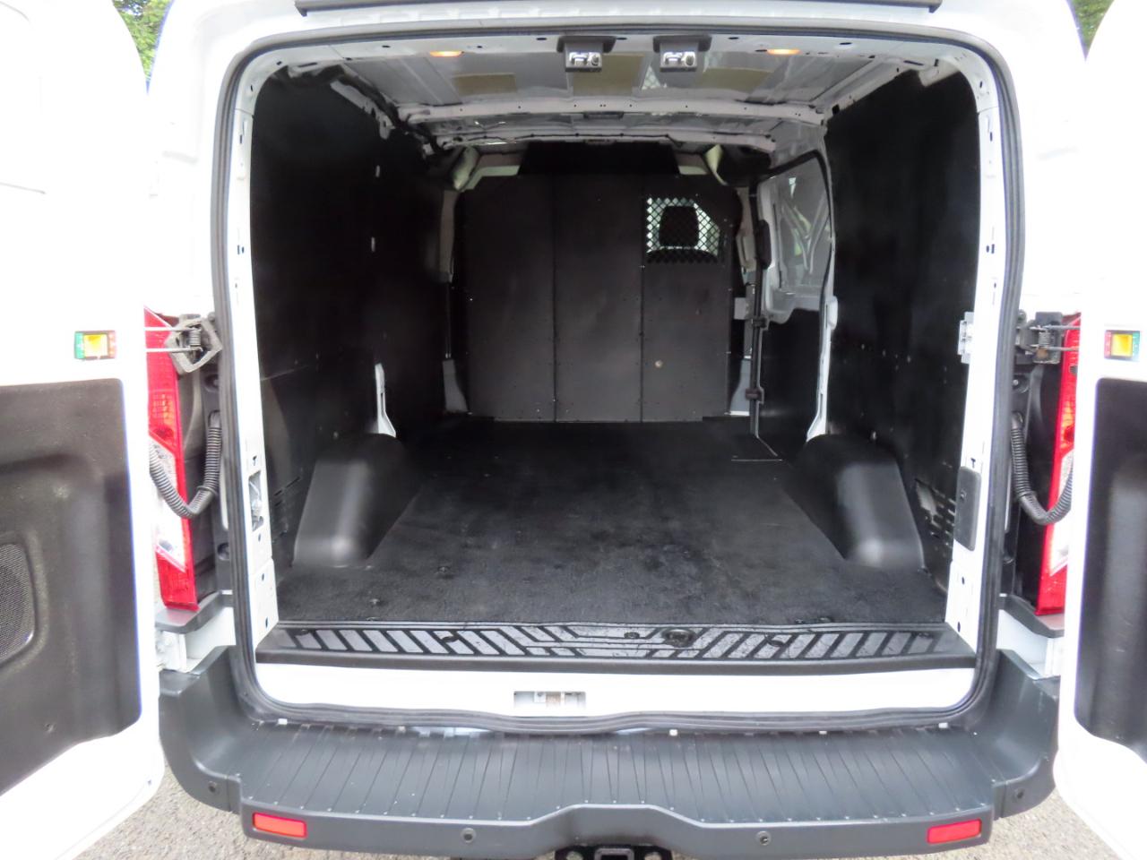 Ford Transit 250 Van Low Roof w/Sliding Pass. 130-in. WB 2016