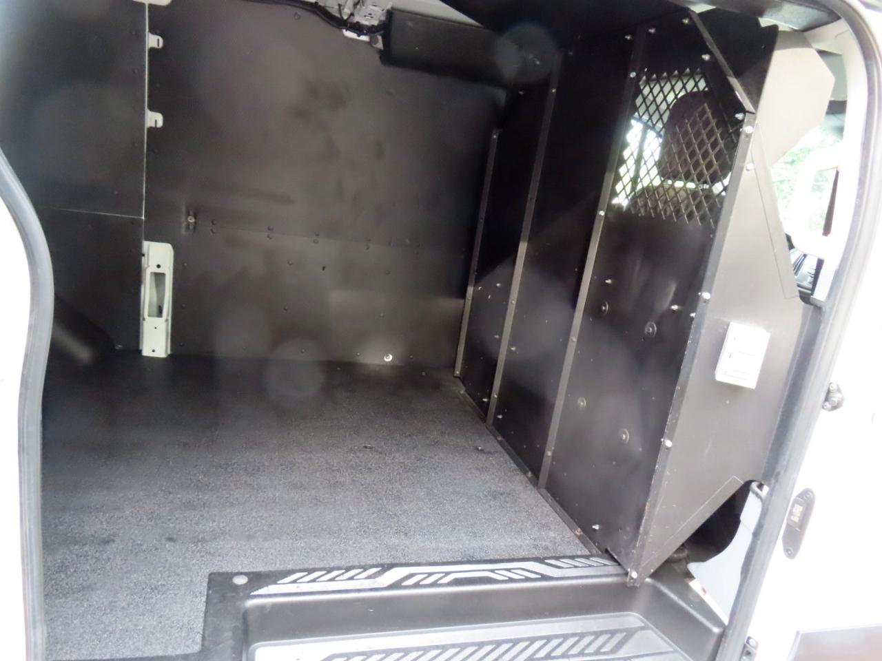 Ford Transit 250 Van Low Roof w/Sliding Pass. 130-in. WB 2016