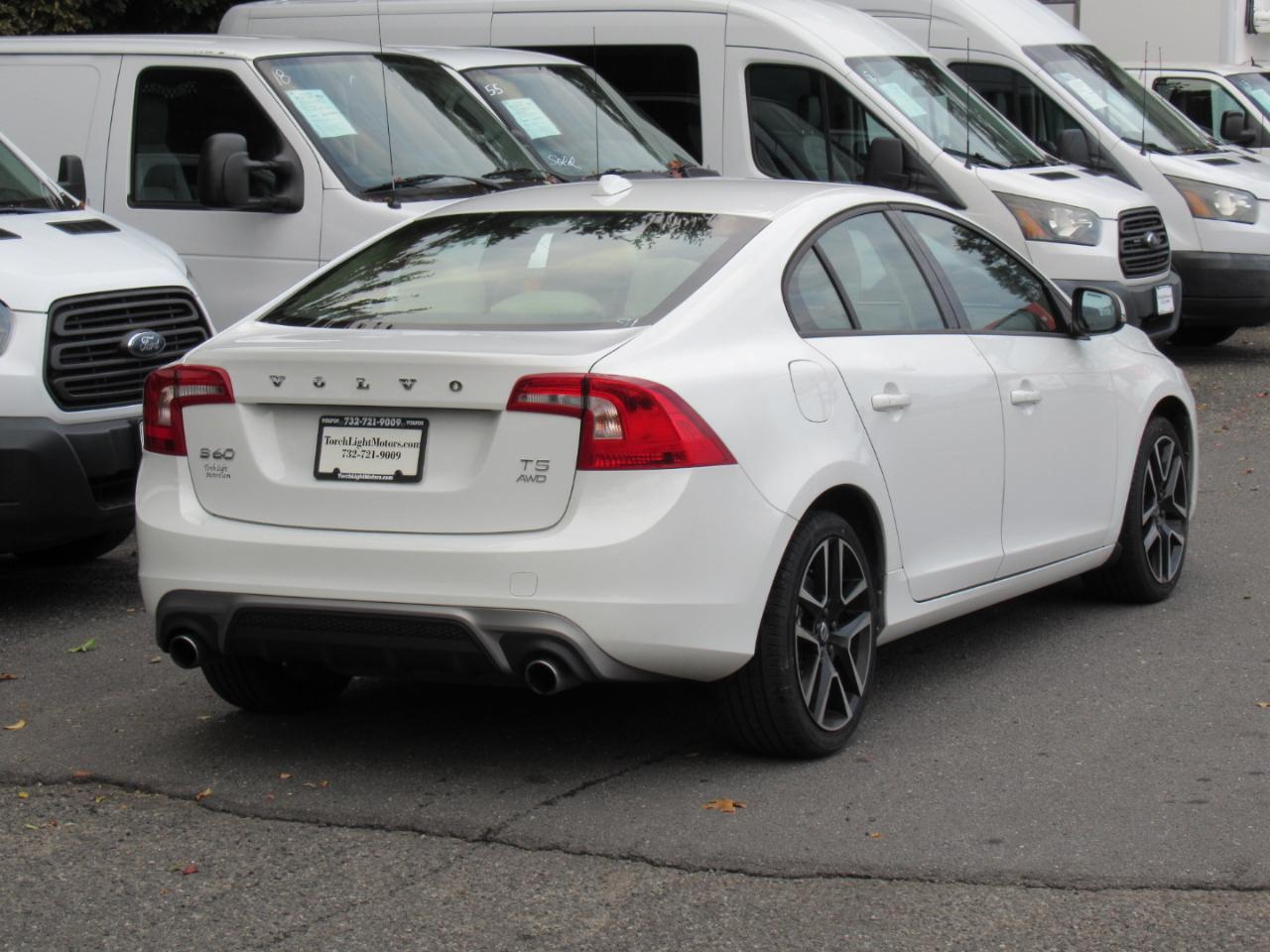 Volvo S60 T5 AWD Dynamic 2017