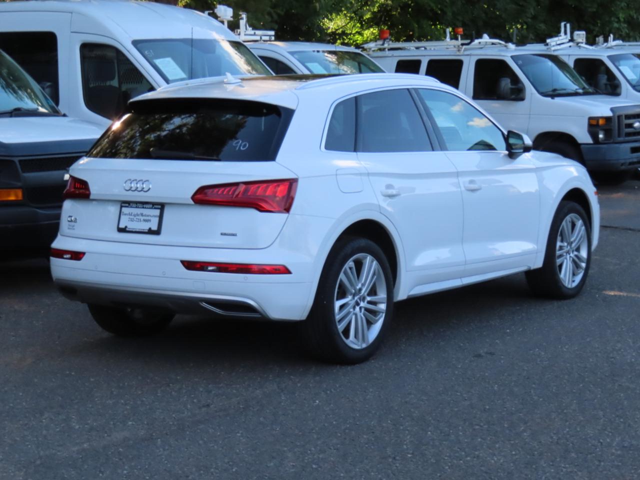 Audi Q5 2.0T Premium Plus quattro 2020