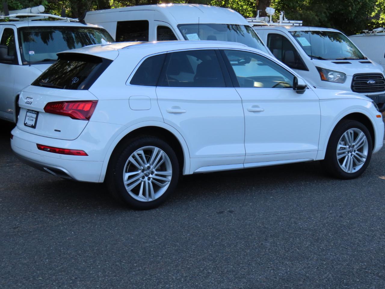 Audi Q5 2.0T Premium Plus quattro 2020