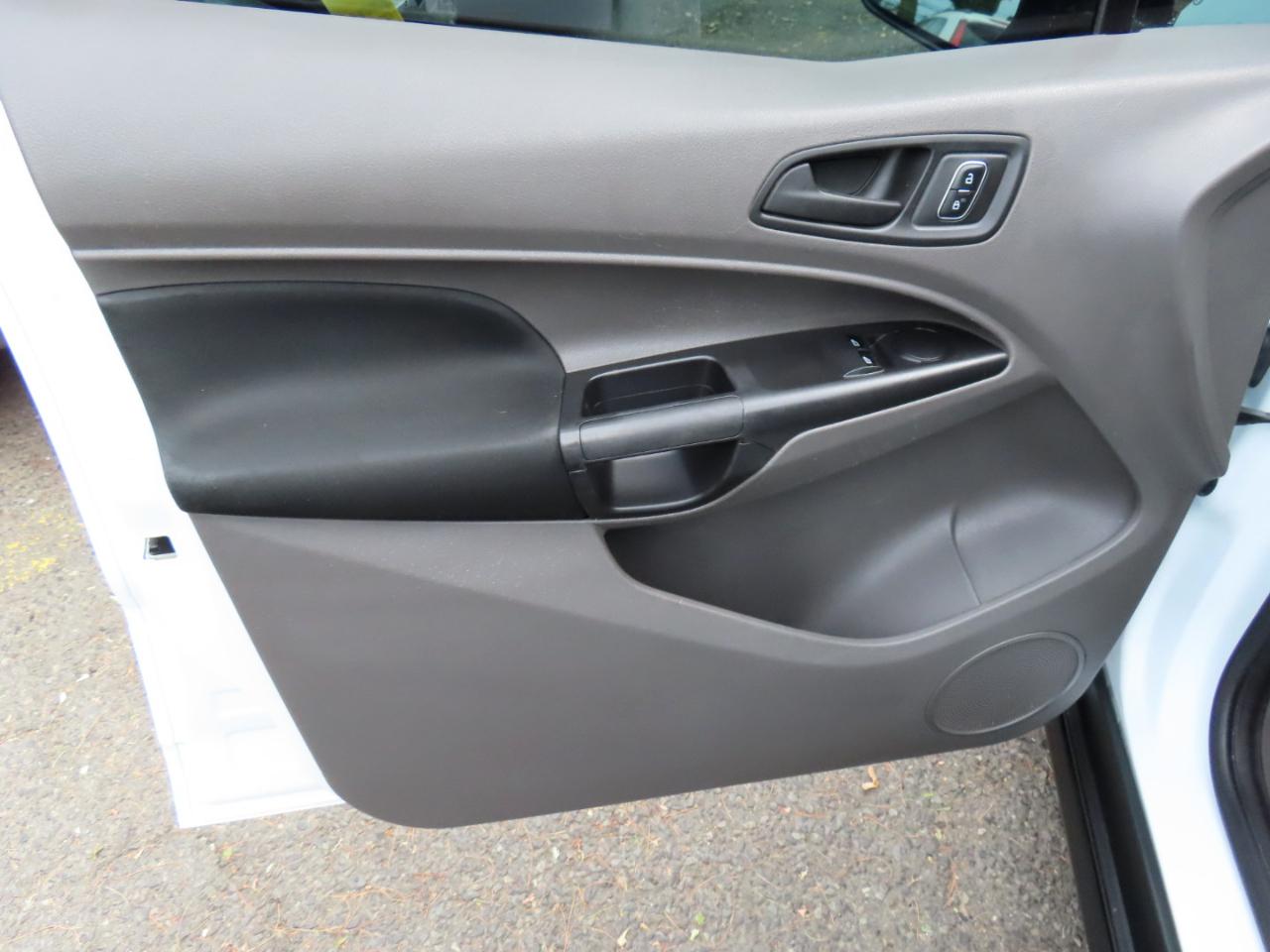 Ford Transit Connect Cargo Van XL SWB 2022