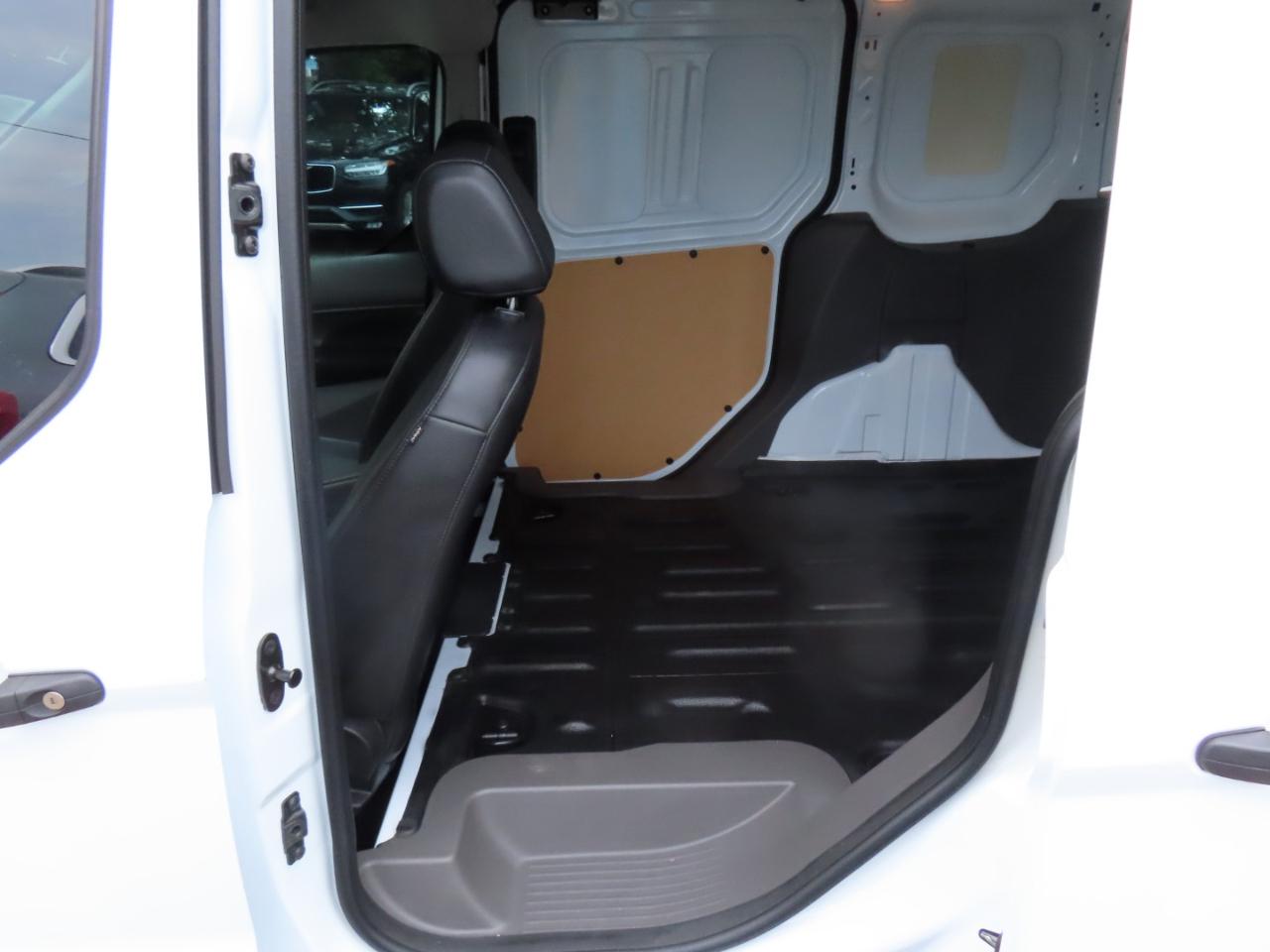 Ford Transit Connect Cargo Van XL SWB 2022