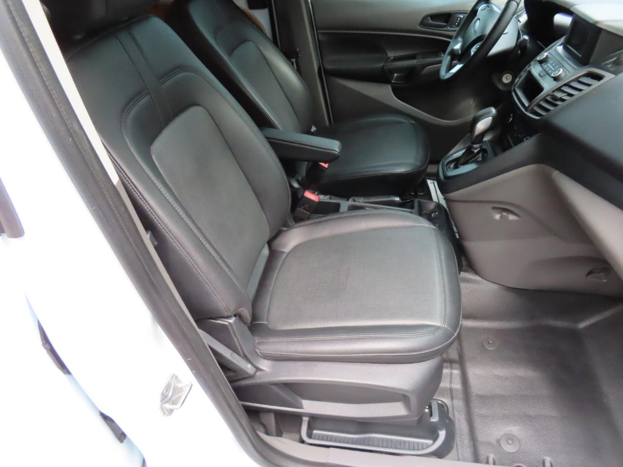 Ford Transit Connect Cargo Van XL SWB 2022