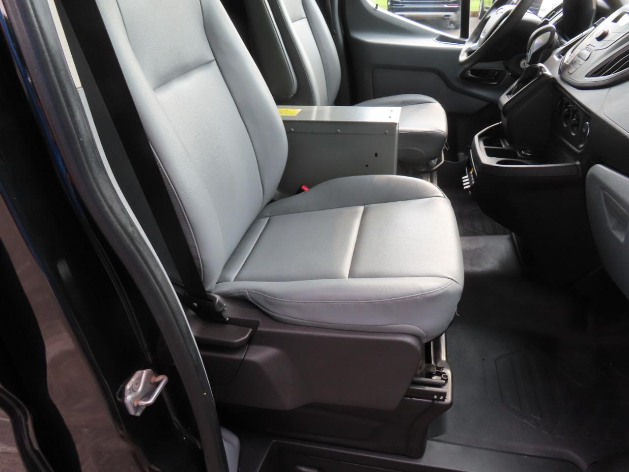 Ford Transit 250 Van Med. Roof w/Sliding Pass. 148-in. WB 2017