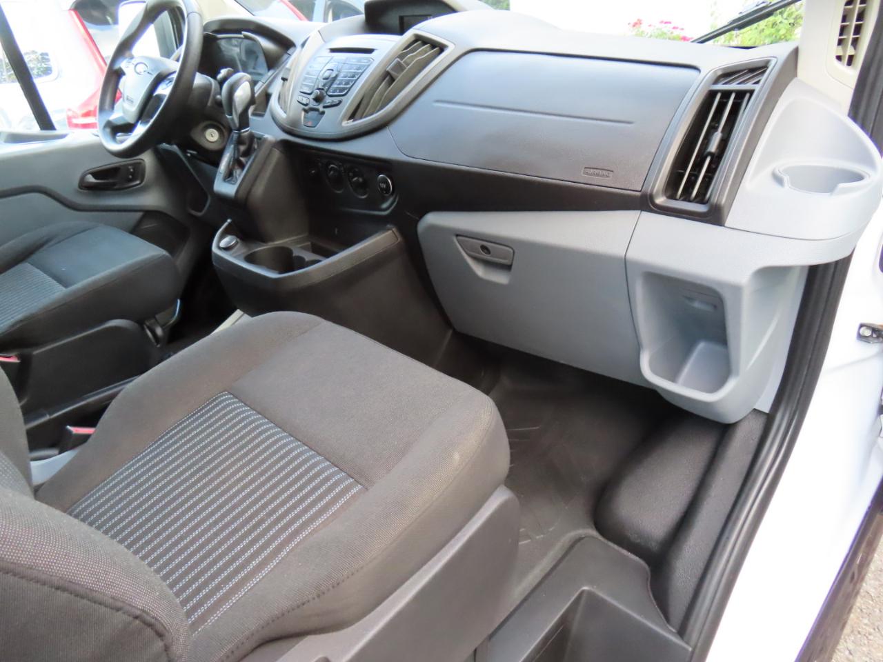 Ford Transit 150 Van Low Roof w/Sliding Pass. 130-in. WB 2018