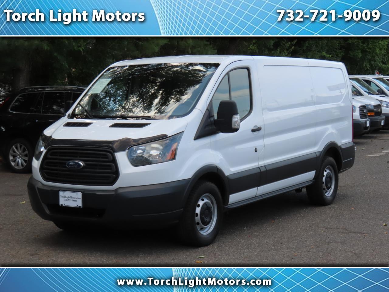 2018 Ford Transit 150 Van Low Roof w/Sliding Pass. 130-in. WB