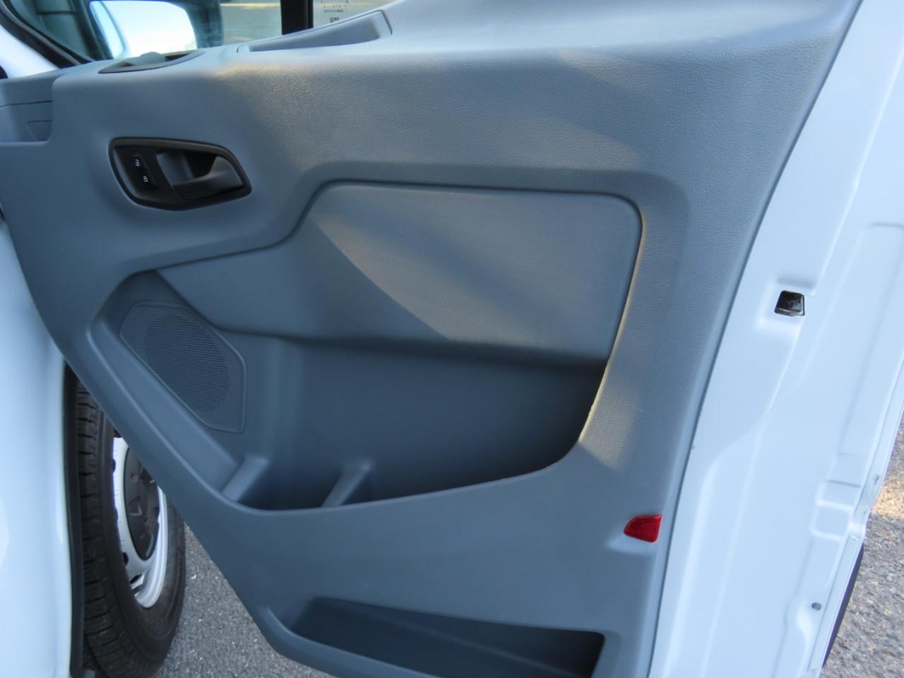 Ford Transit 150 Van Low Roof w/Sliding Pass. 148-in. WB 2018
