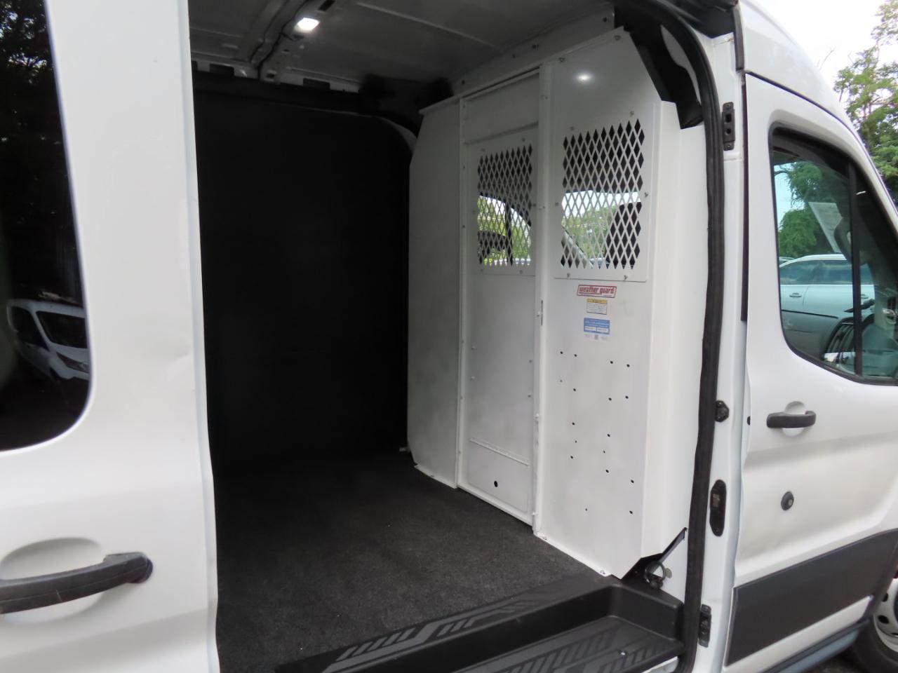 Ford Transit 250 Van Med. Roof w/Sliding Pass. 148-in. WB 2018