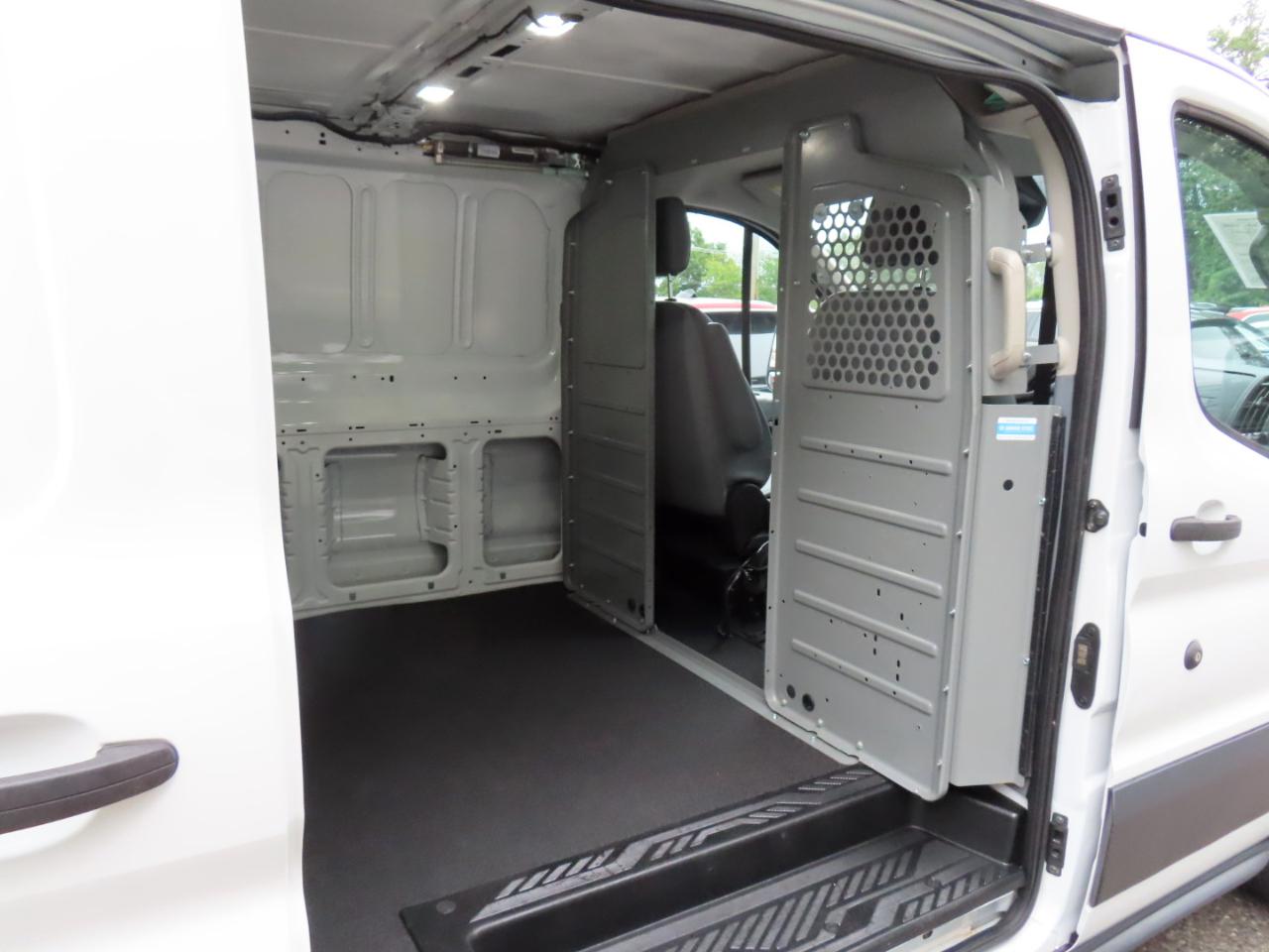 Ford Transit 250 Van Low Roof w/Sliding Pass. 130-in. WB 2018
