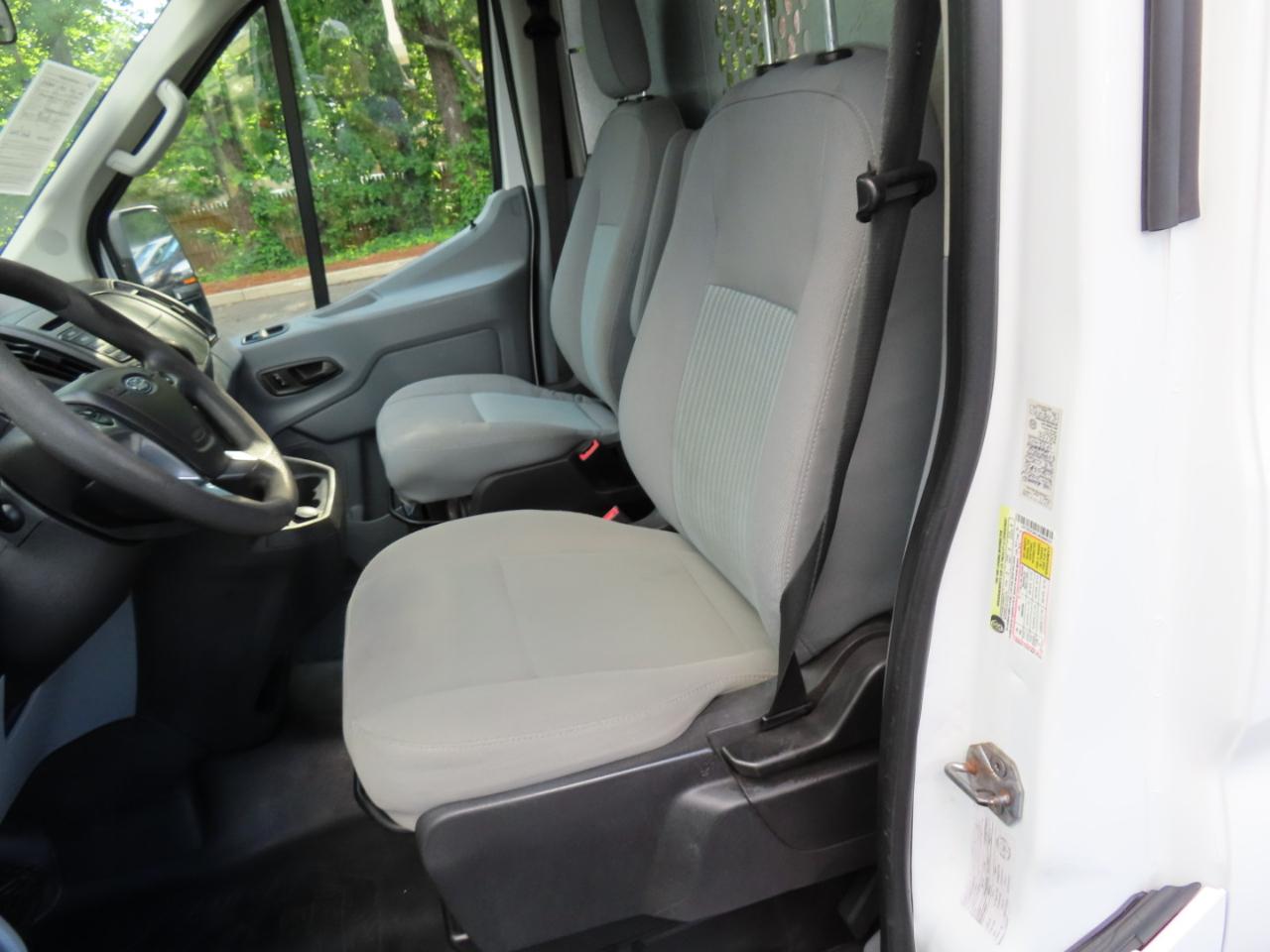 Ford Transit 150 Van Med. Roof w/Sliding Pass. 148-in. WB 2018