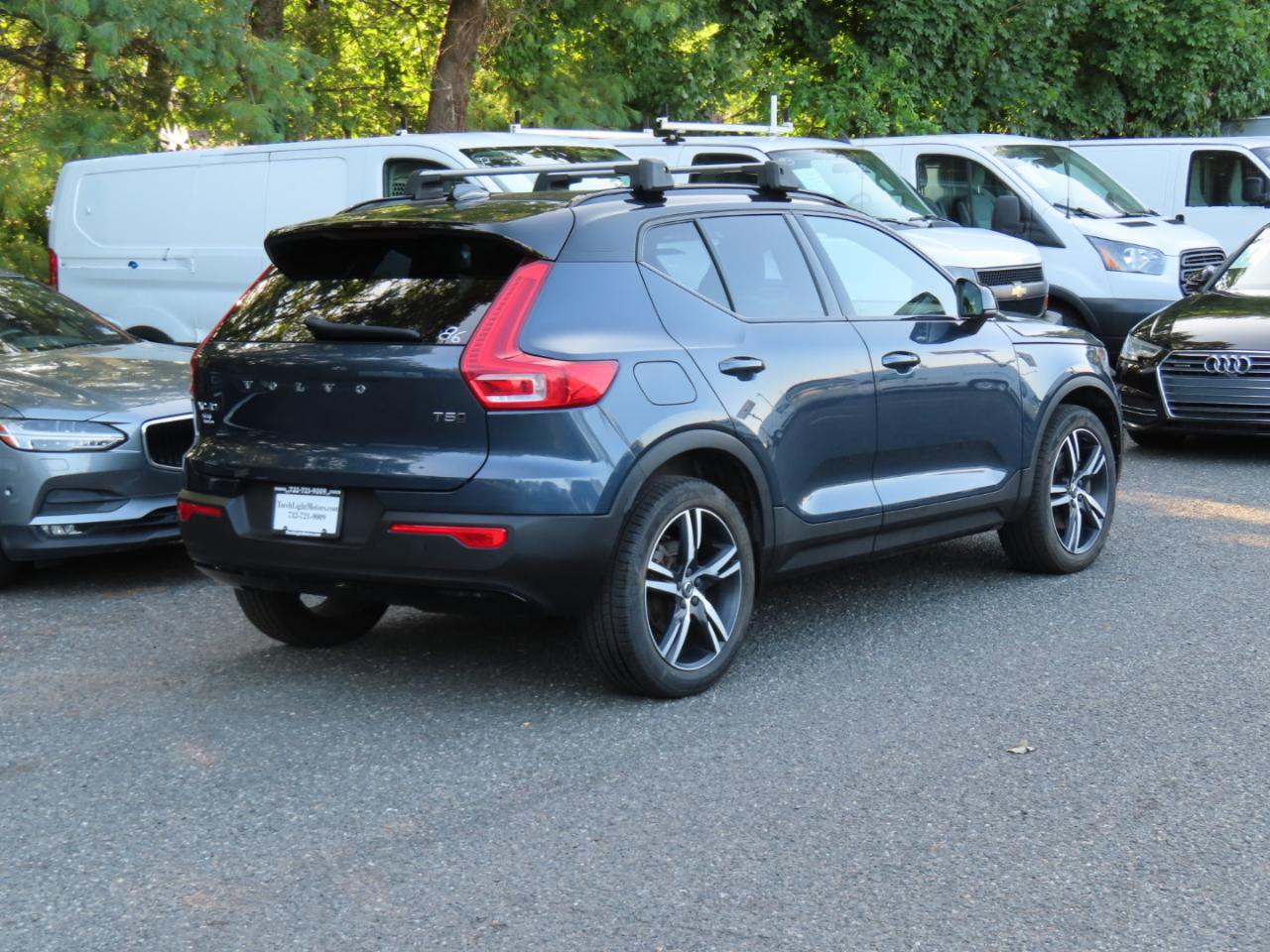 Volvo XC40 T5 R-Design AWD 2022