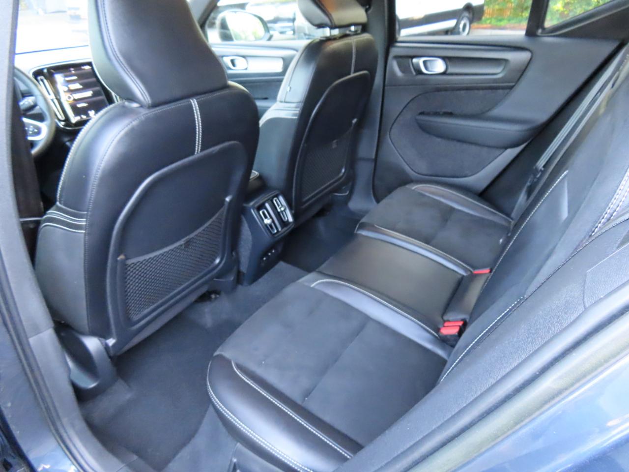 Volvo XC40 T5 R-Design AWD 2022