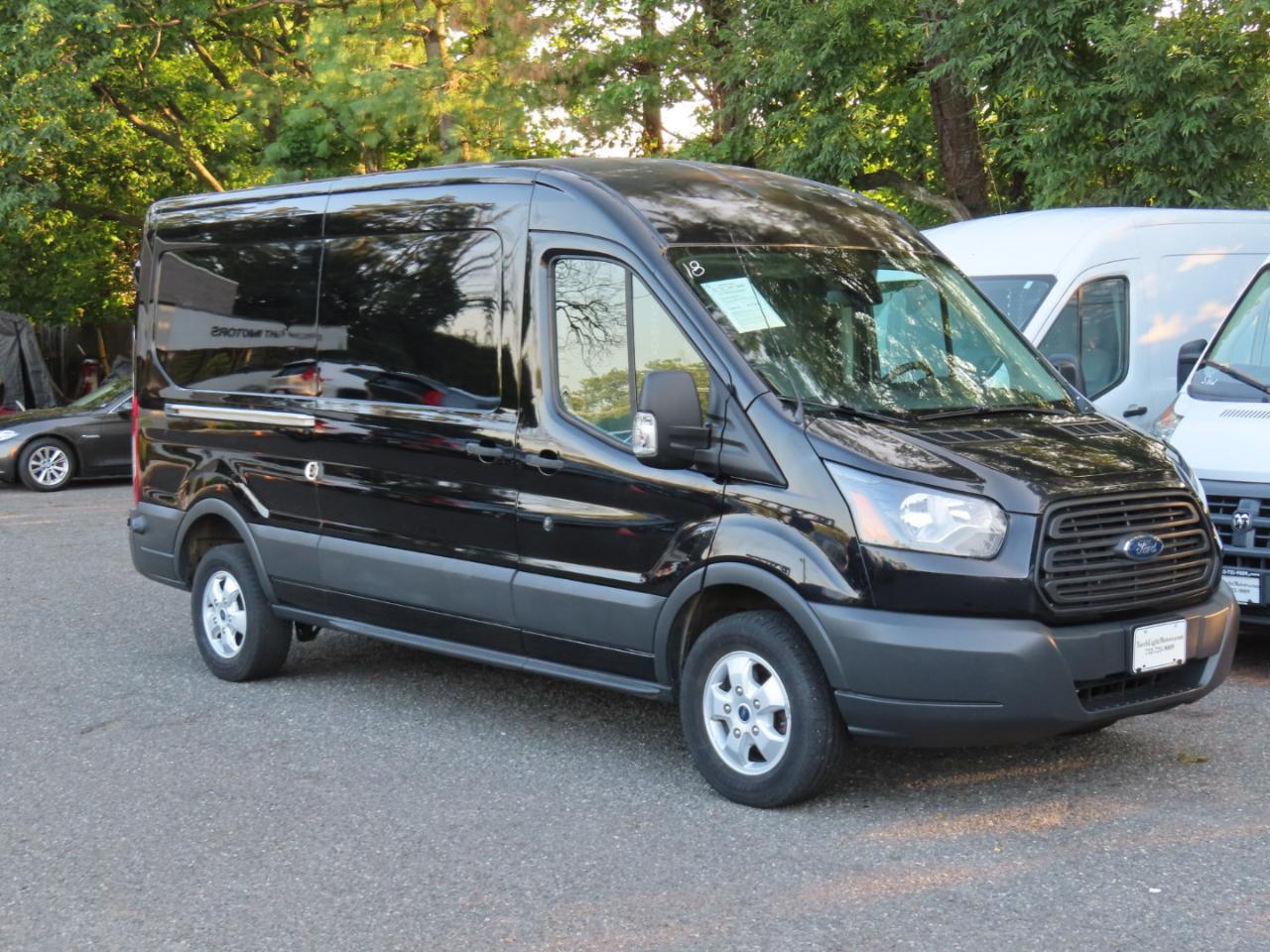 Ford Transit 250 Van Med. Roof w/Sliding Pass. 148-in. WB 2018