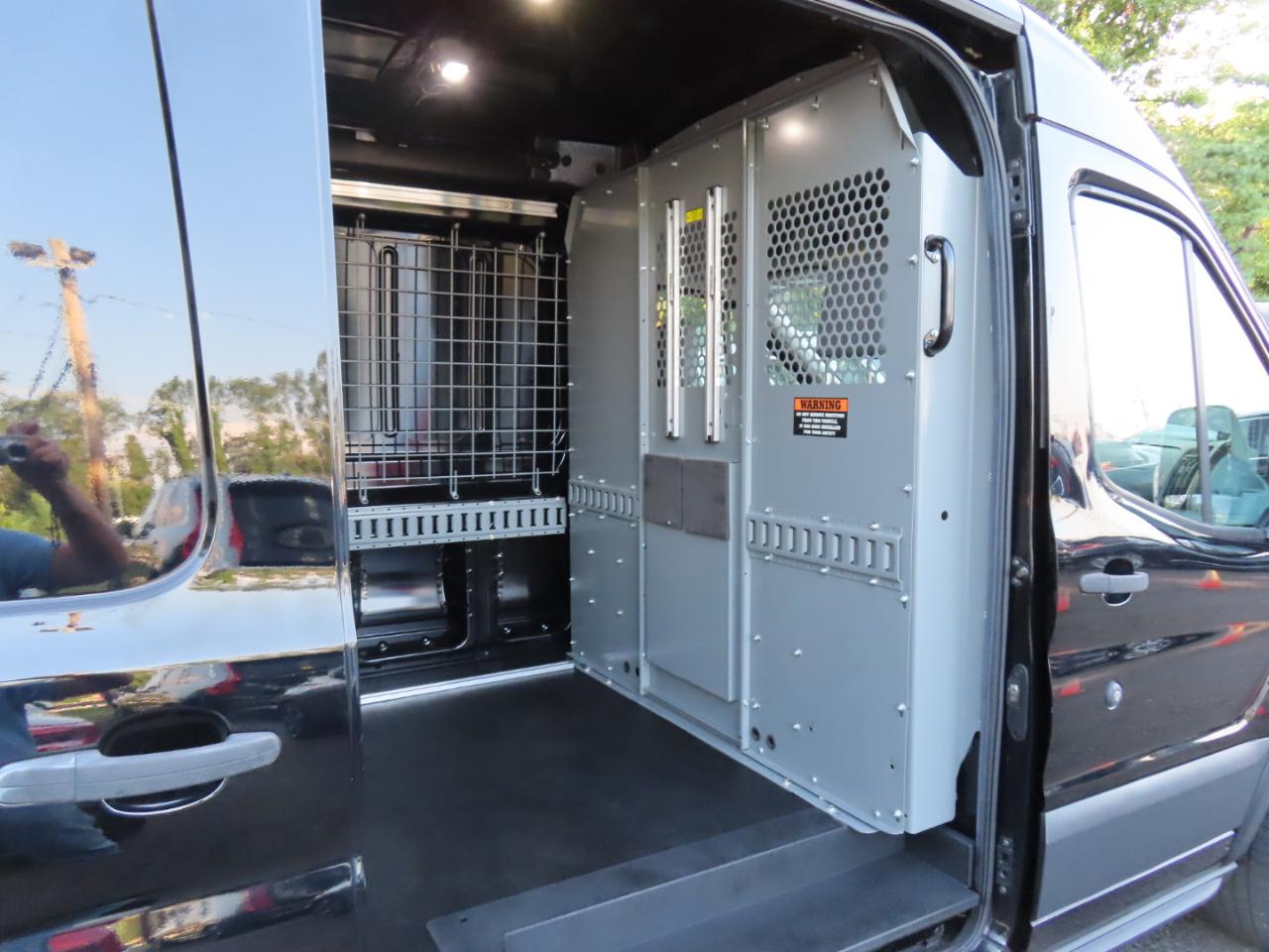Ford Transit 250 Van Med. Roof w/Sliding Pass. 148-in. WB 2018