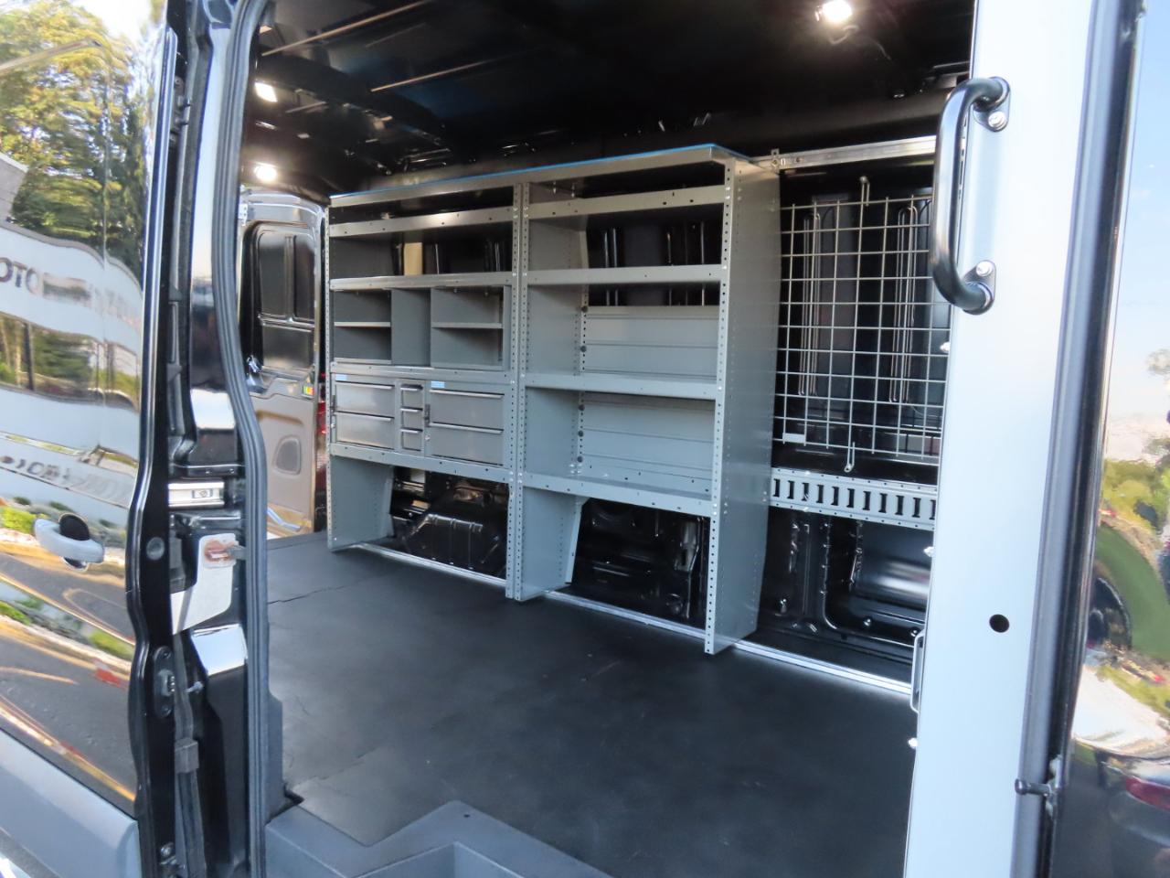 Ford Transit 250 Van Med. Roof w/Sliding Pass. 148-in. WB 2018