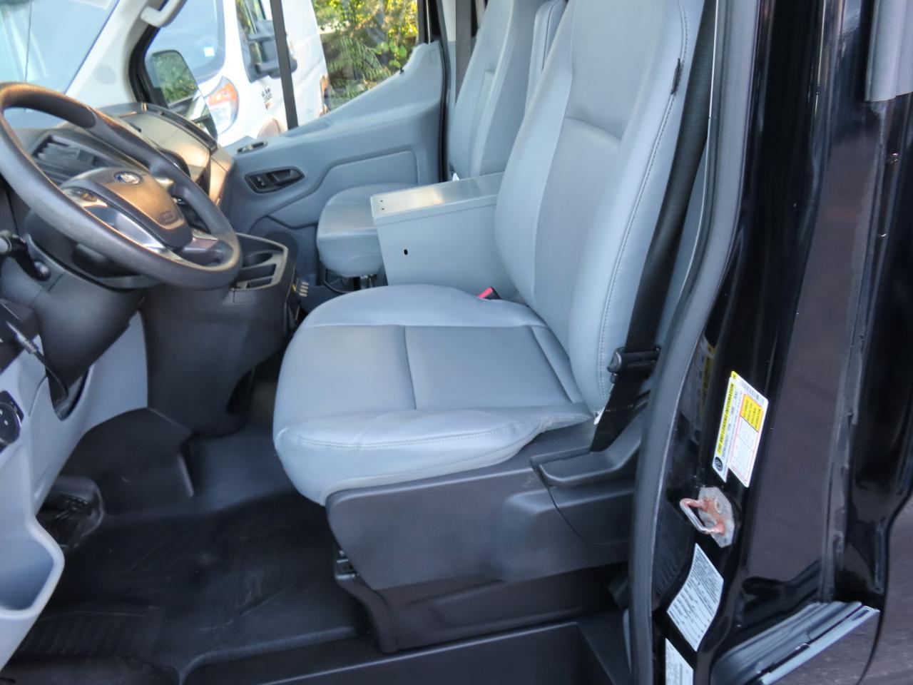 Ford Transit 250 Van Med. Roof w/Sliding Pass. 148-in. WB 2018
