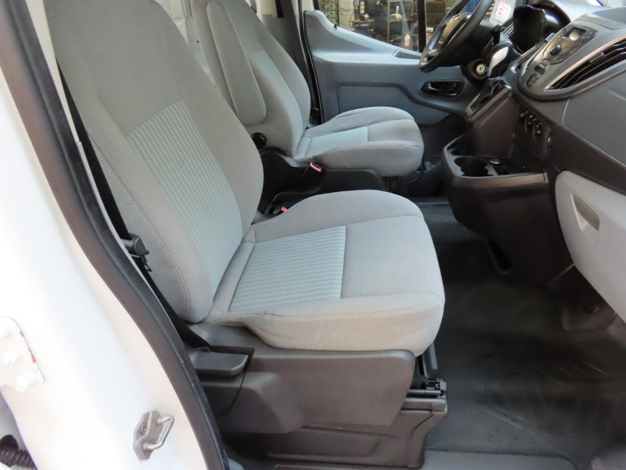 Ford Transit 250 Van Low Roof 60/40 Pass.130-in. WB 2016