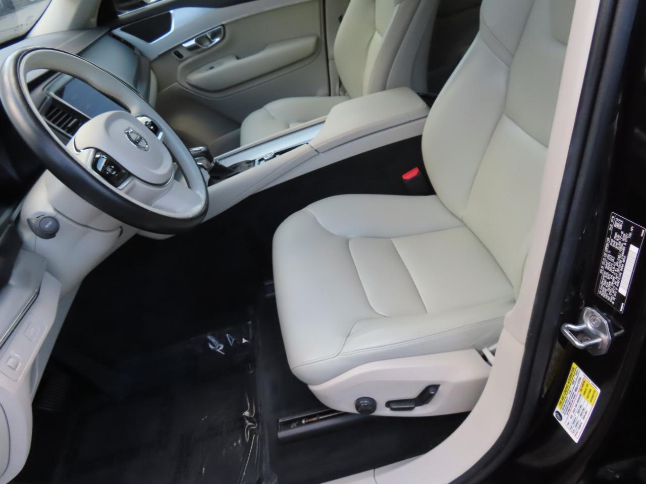 Volvo XC90 T6 Momentum AWD 2017