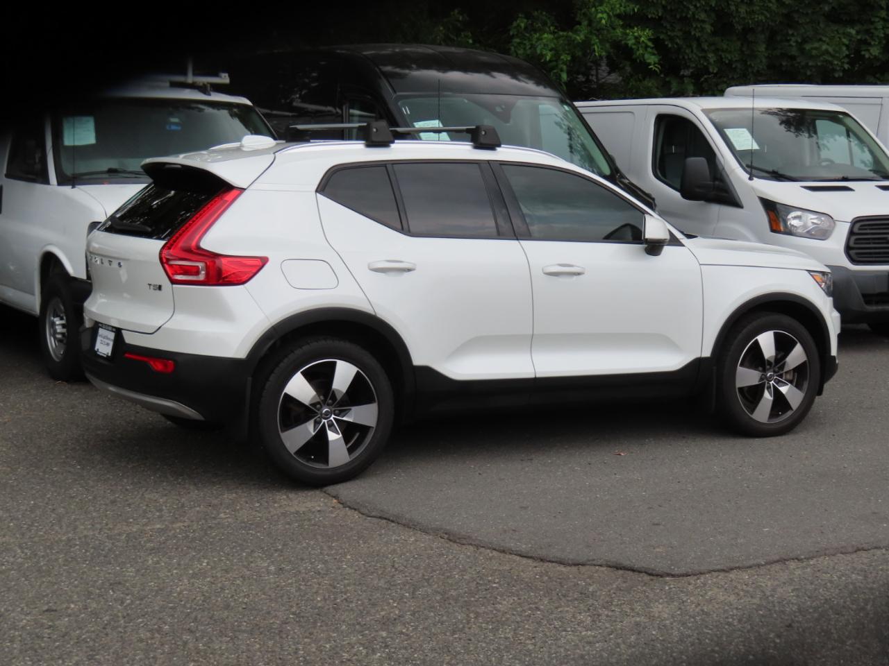 Volvo XC40 T5 Momentum AWD 2021