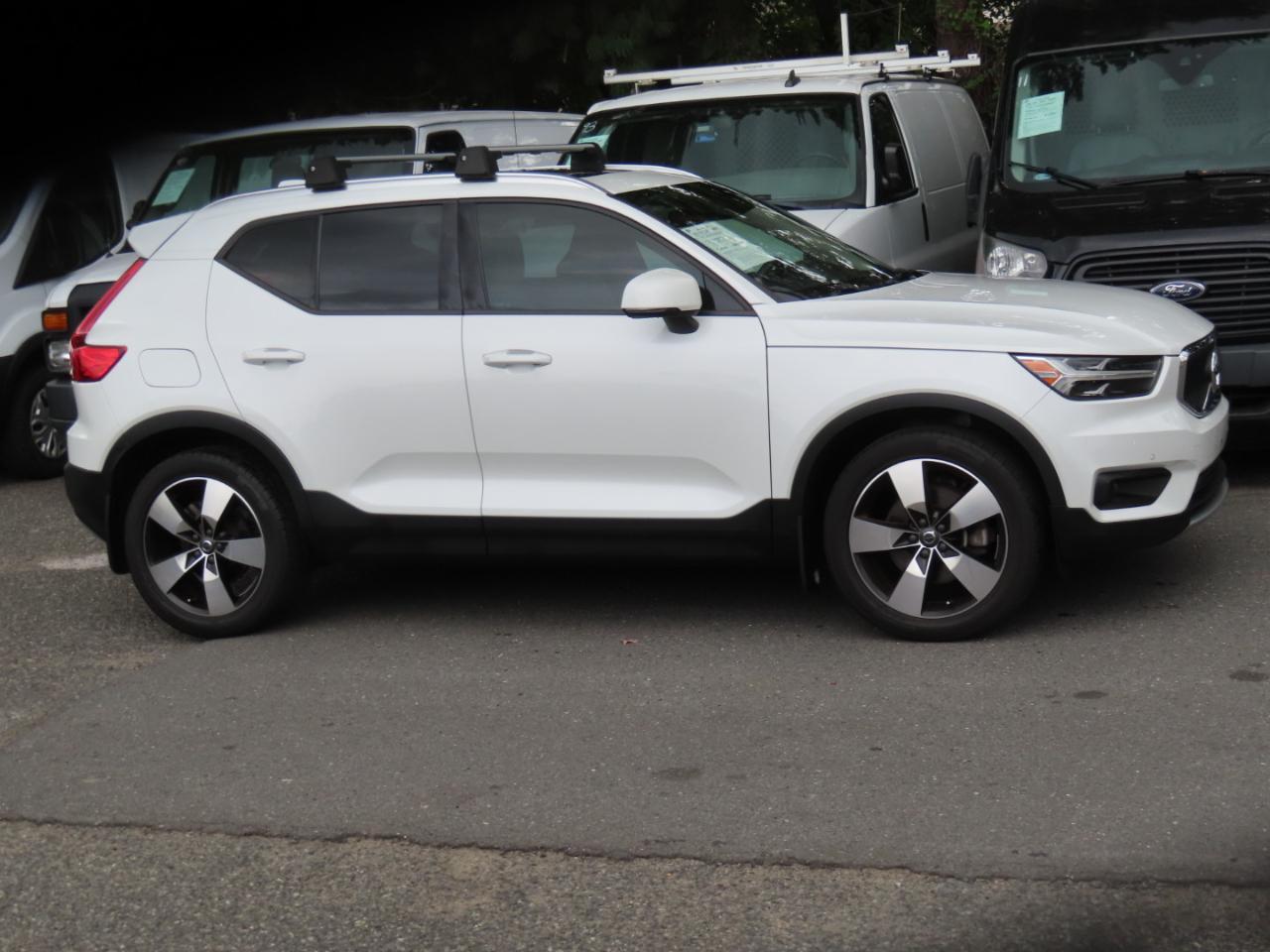 Volvo XC40 T5 Momentum AWD 2021