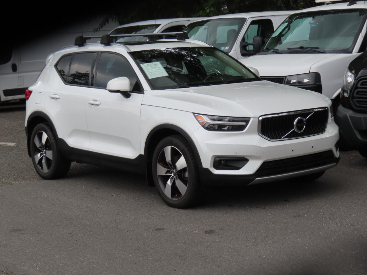 Volvo XC40 T5 Momentum AWD 2021